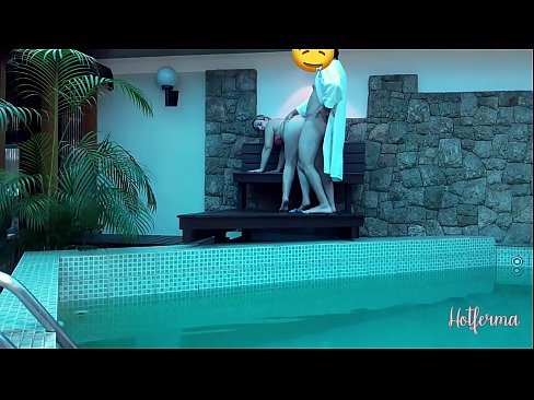 ❤️ Boss xizmetkarê vedixwîne hewzê, lê nikarî li ber germiyekê bisekine Porno fb li ku.it-com.top